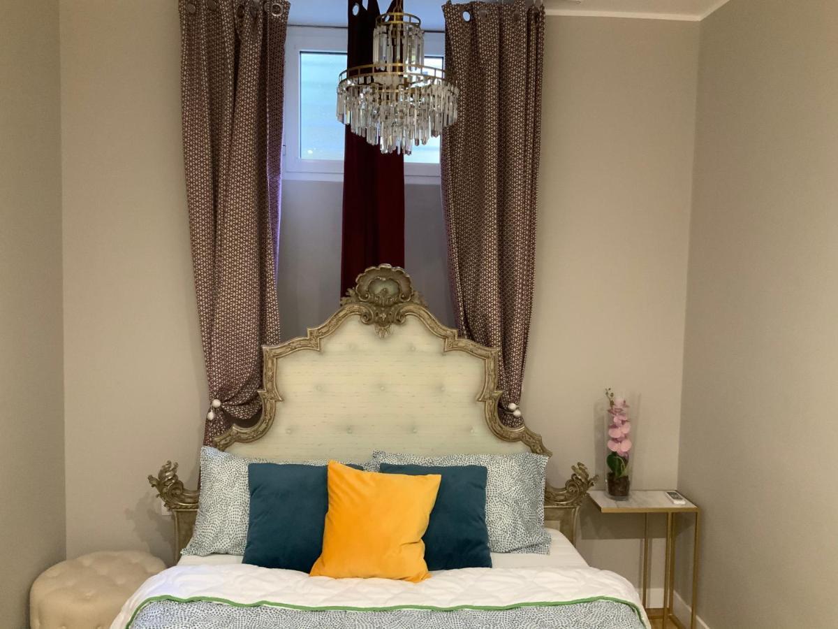 Beautiful Basement-tony Appartment-in The Heart Of