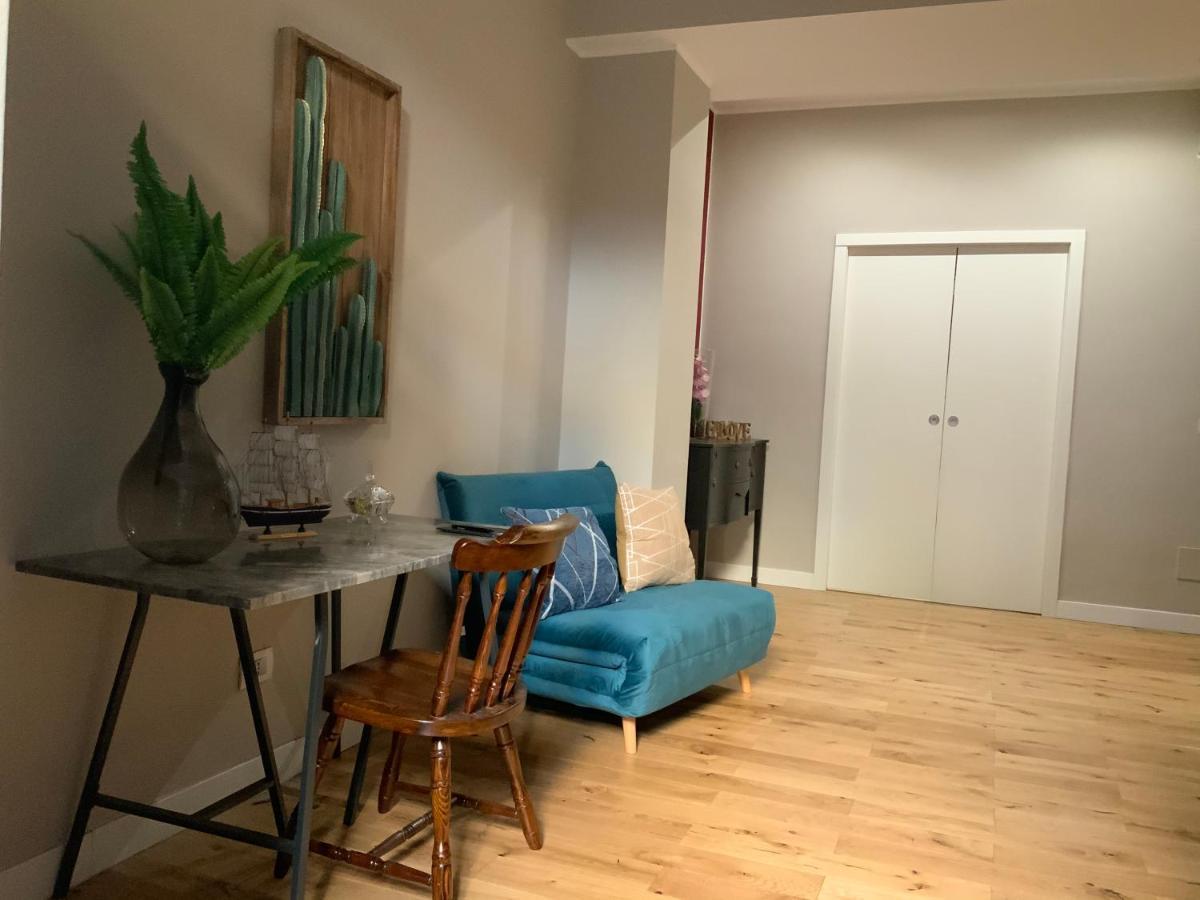 Beautiful Basement-tony Appartment-in The Heart Of Apartment *