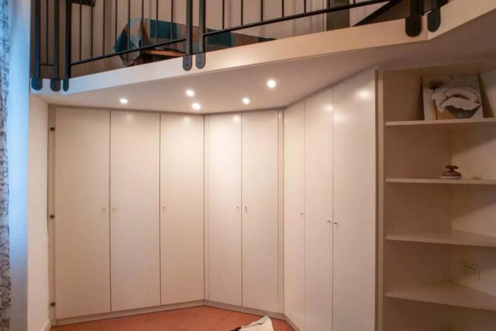 Architecture And Comfort In