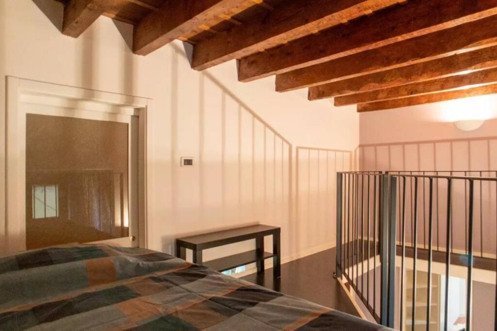 Architecture And Comfort In Milan