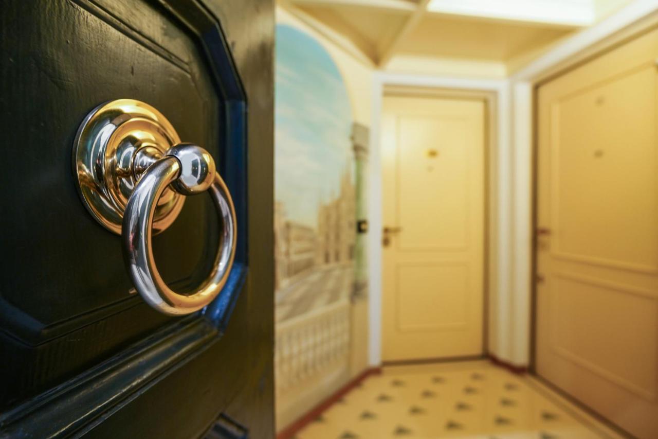 Duomo Cathedral View - Luxury Apartment
