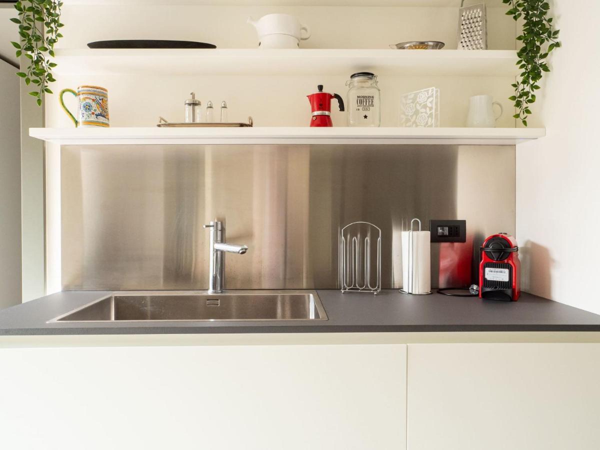 Apartment The Best Rent - Attic With Terrace In Downtown Milan