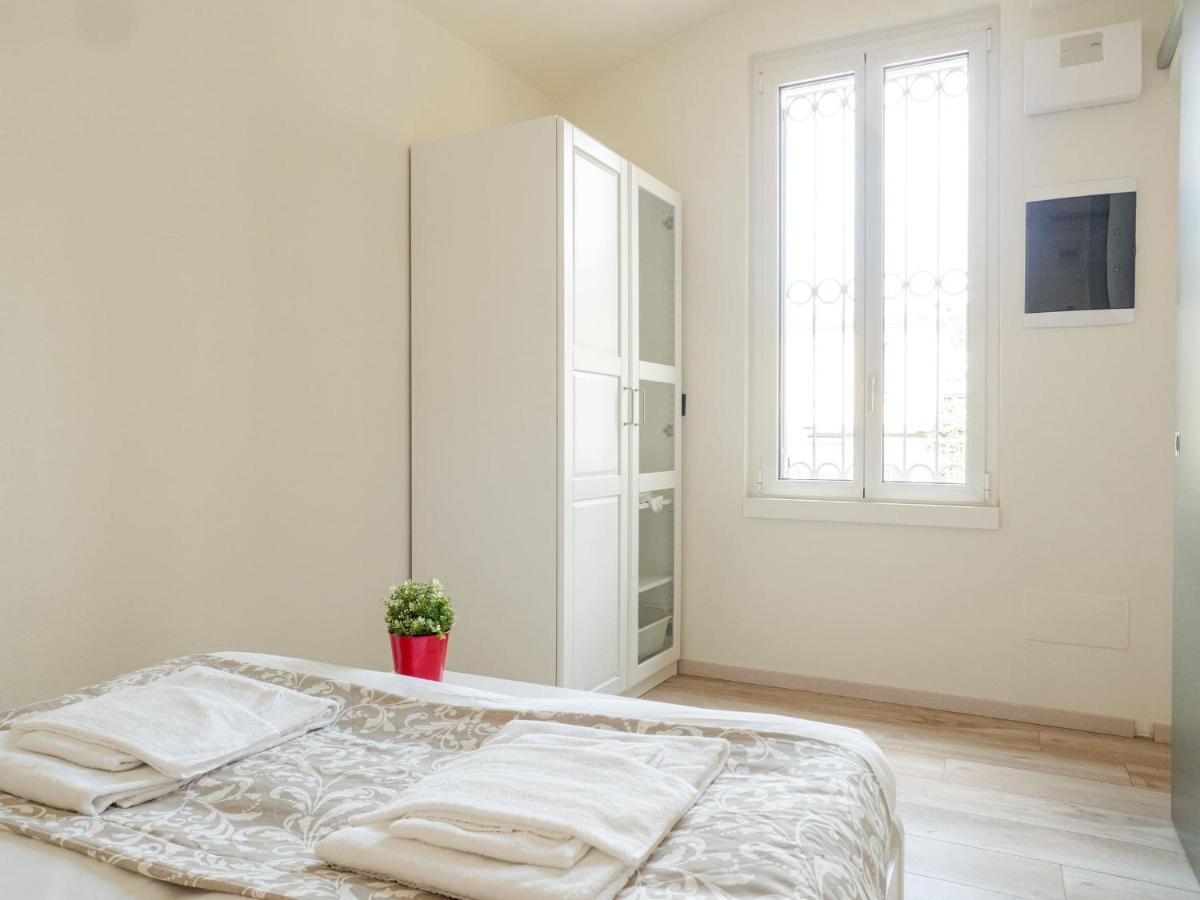 The Rent - Attic With Terrace In Downtown