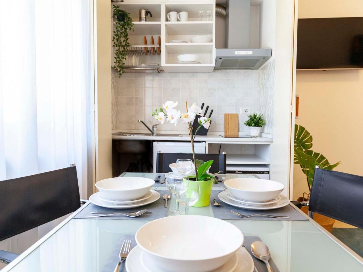 The Rent - Cozy Loft In Corso Sempione District Milan