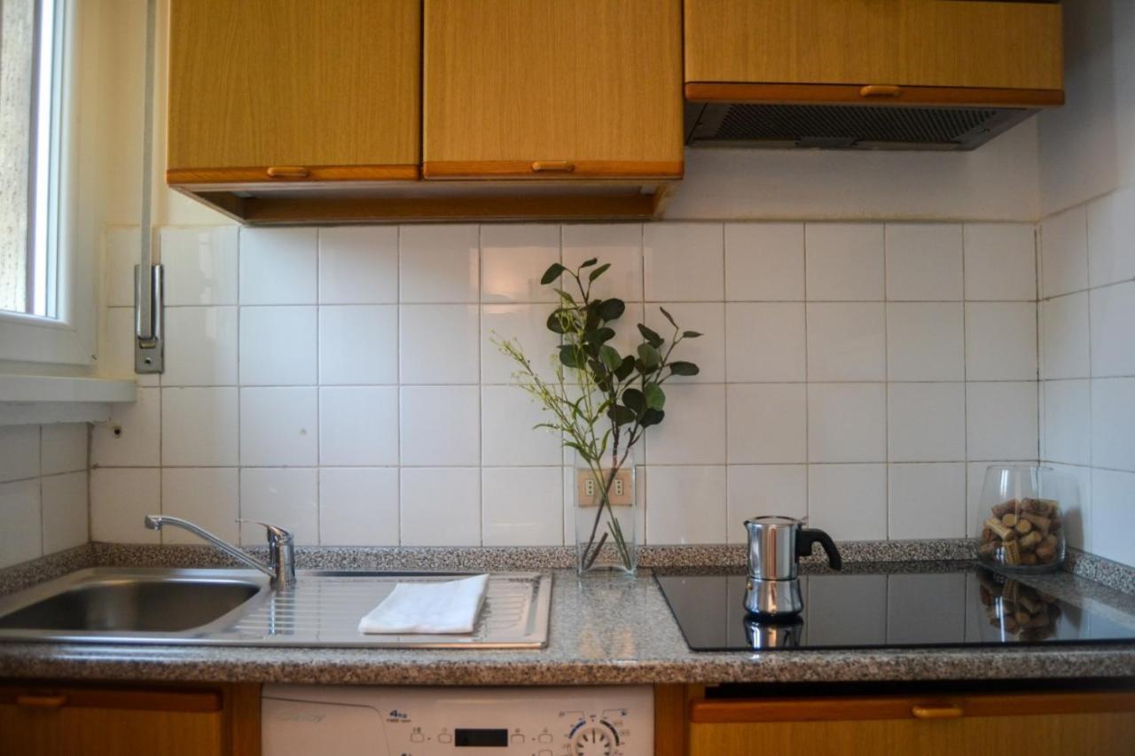 Joivy Lovely For 4 Next To Bus And Metro Station Apartment *