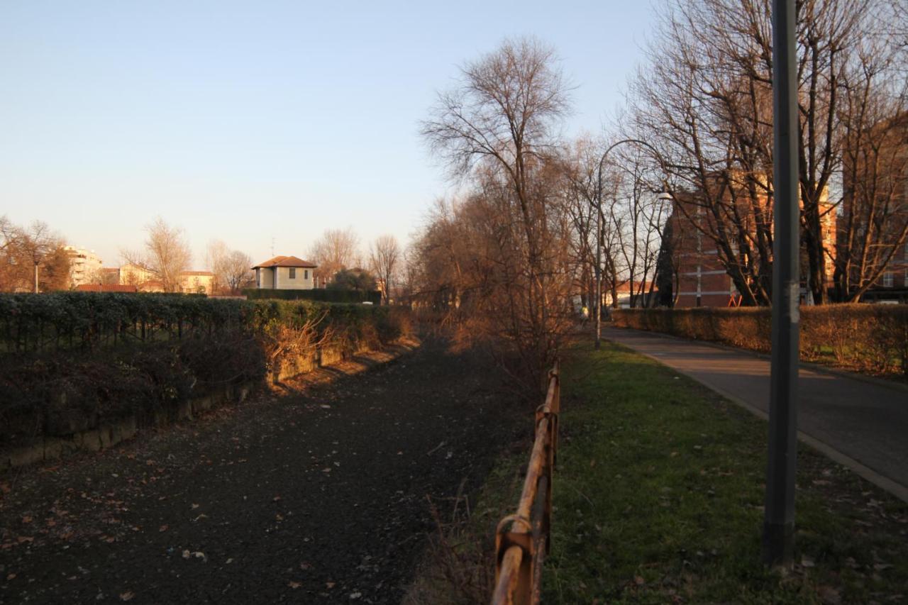 Milano: Accogliente In Zona Comoda *