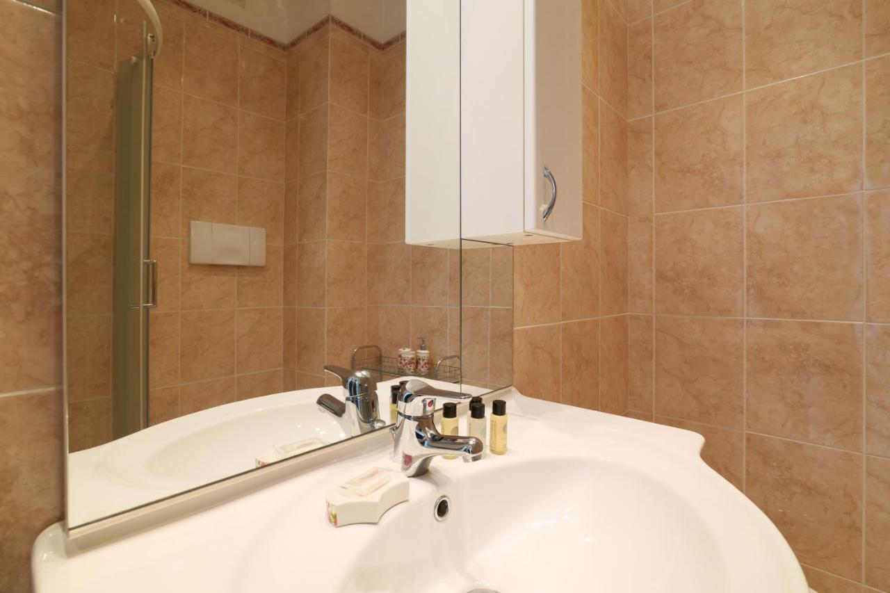 - Duomo Luxury V Apartamento *