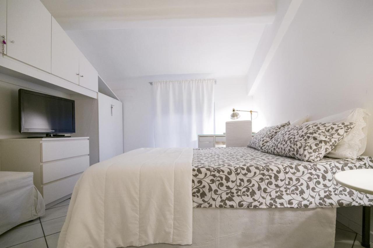 Apartment Monolocale Commenda 33 Milan