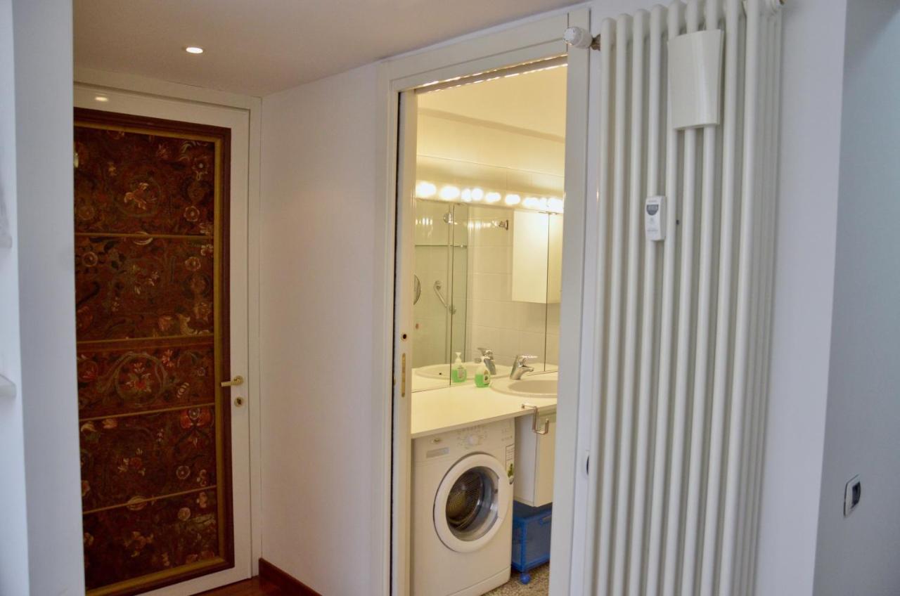 New Renovated With Balcony Porta Romana * Milão