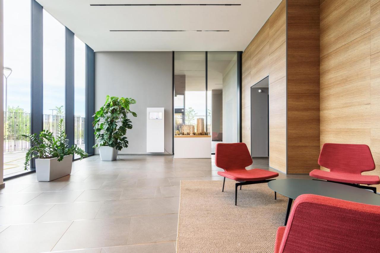 Joivy Uptown Flats With Balcony, Good Connection To Centre Apartment Milan