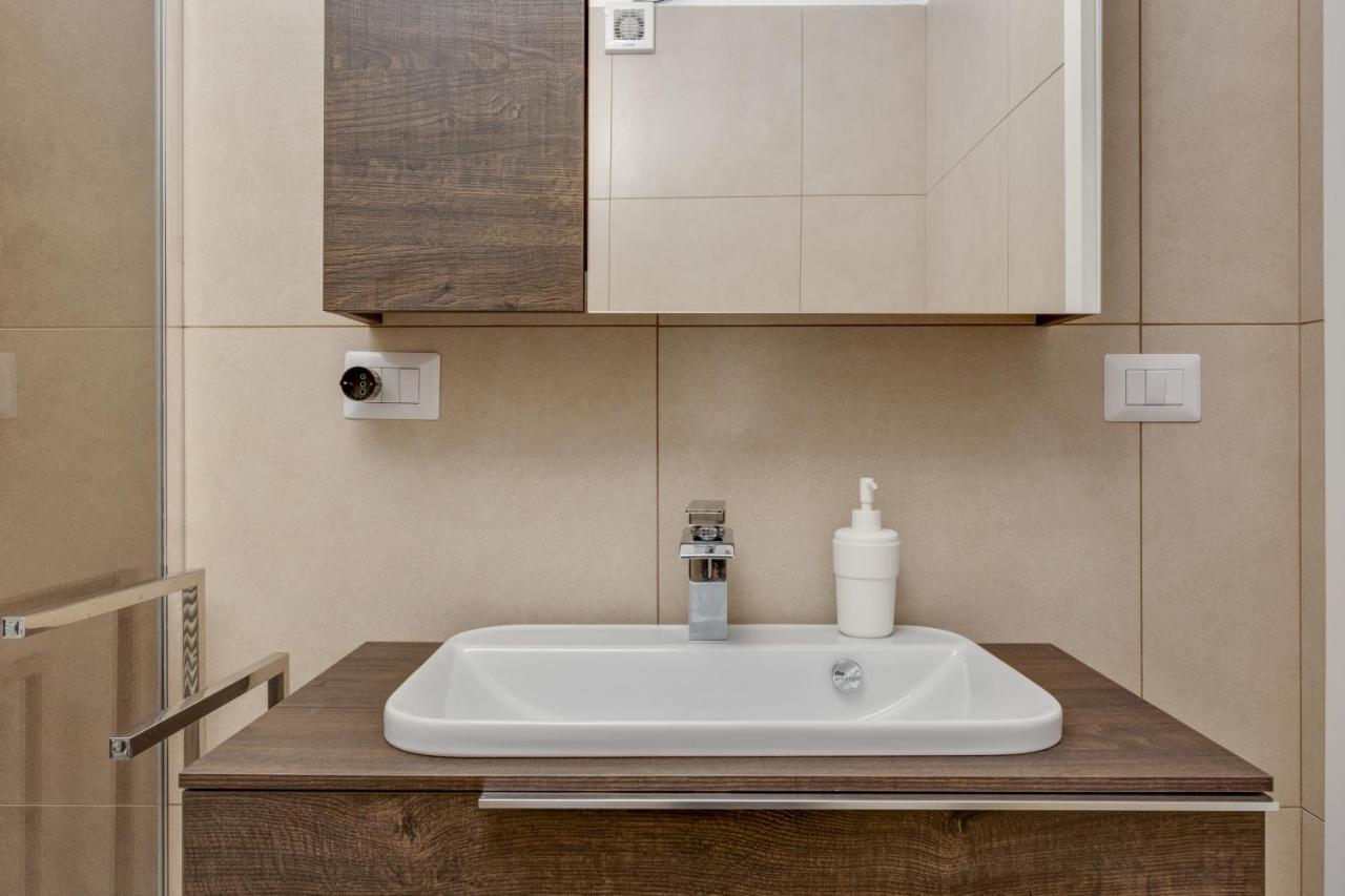 Loft Moderno Sui Navigli Apartment *