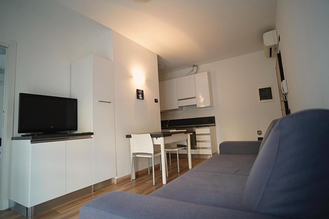 Rentopolis - Palazzo Candiani Apartment Milan