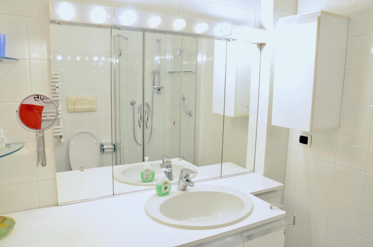 Apartamento New Renovated With Balcony Porta Romana Milão