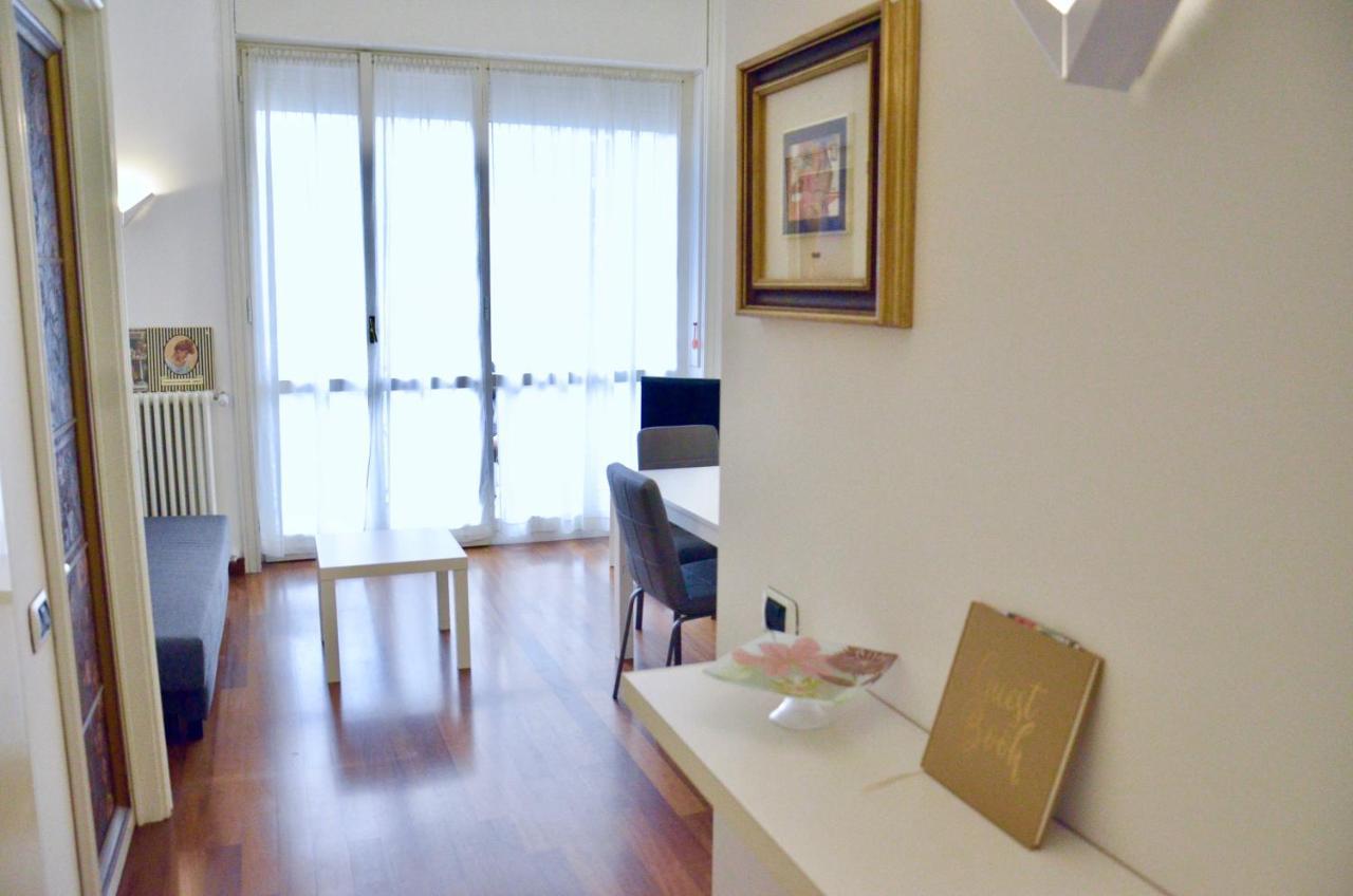 New Renovated With Balcony Porta Romana