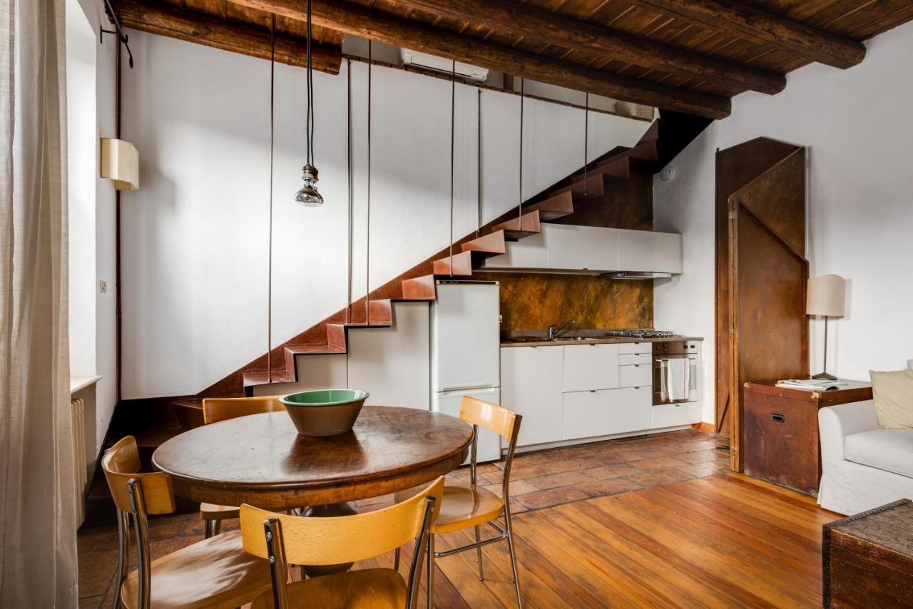 Duplex Incantevole Sui Tetti Nel Cuore Dei Navigli Milan