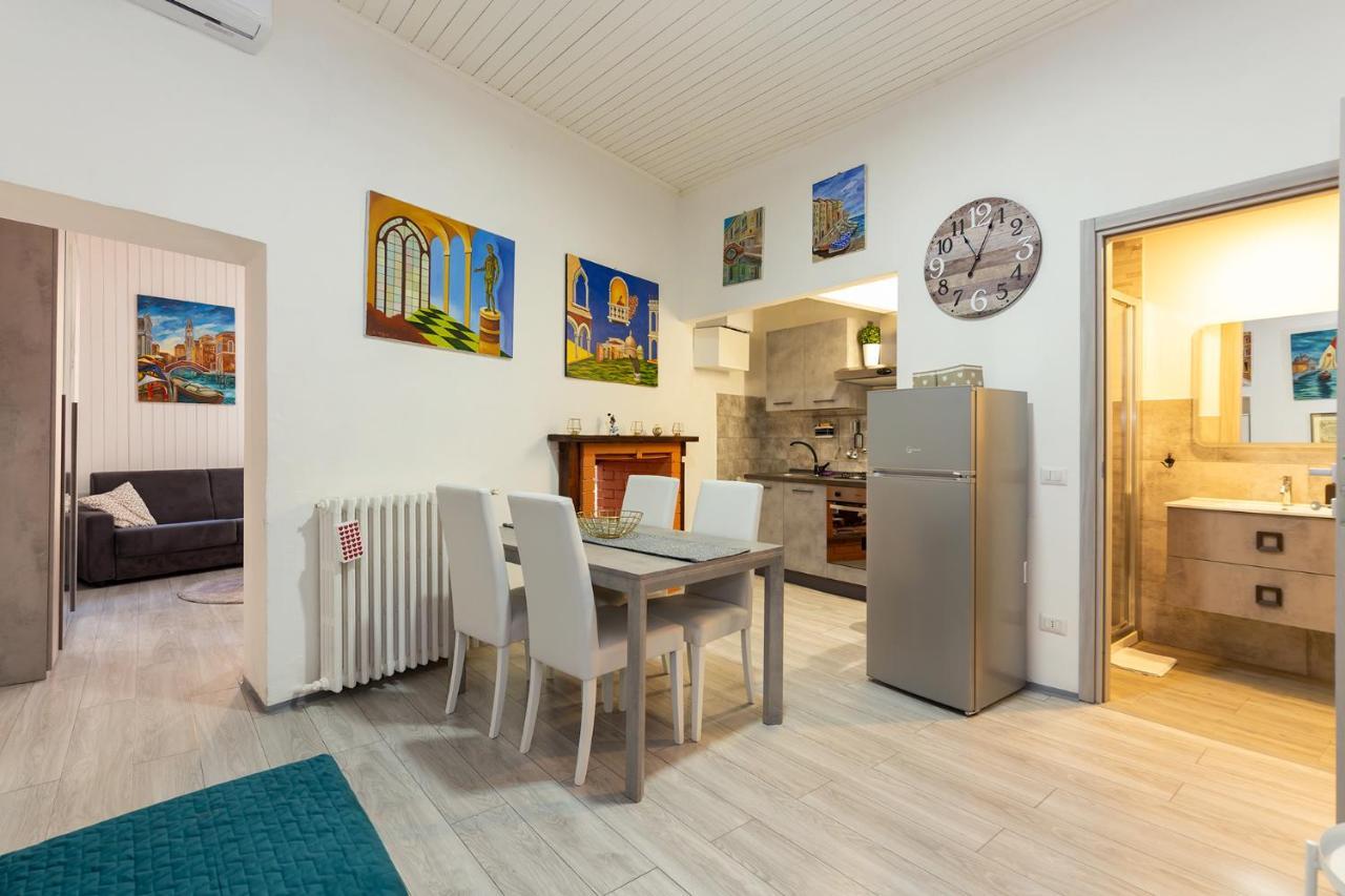 Apartment Art Design - Center *