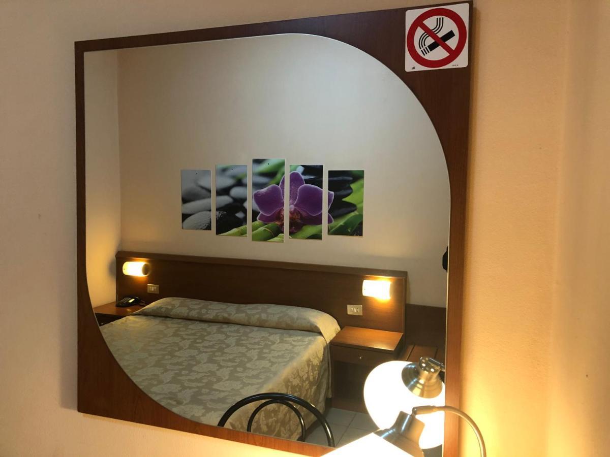 Hotel Paradiso 2*