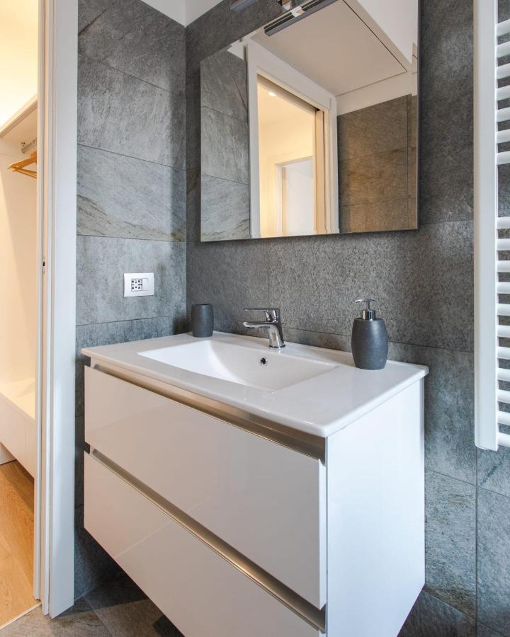 Al 32 Apartment