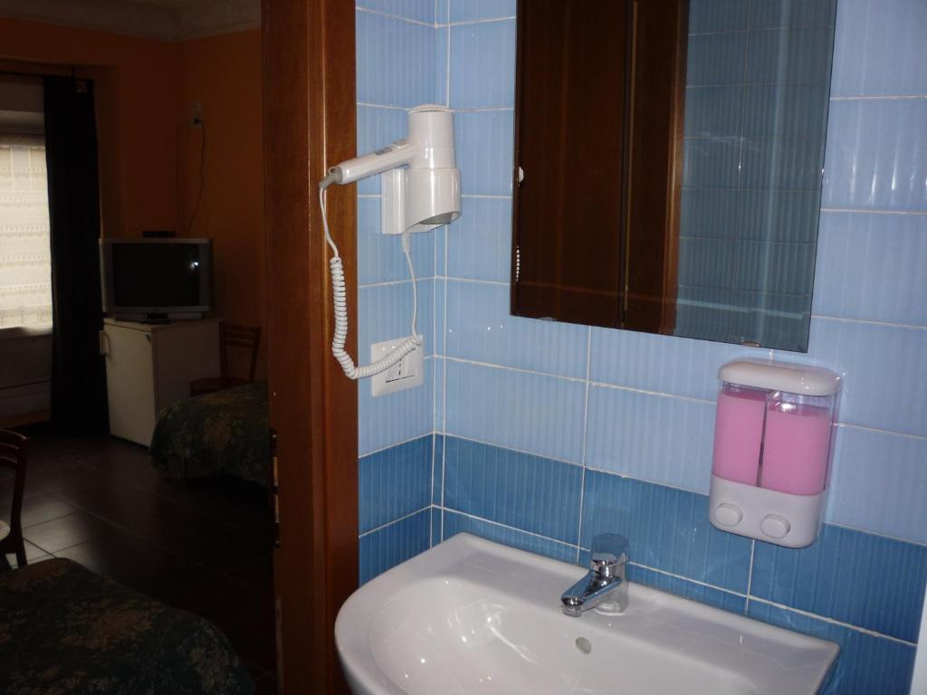 Andronaco Guest house *