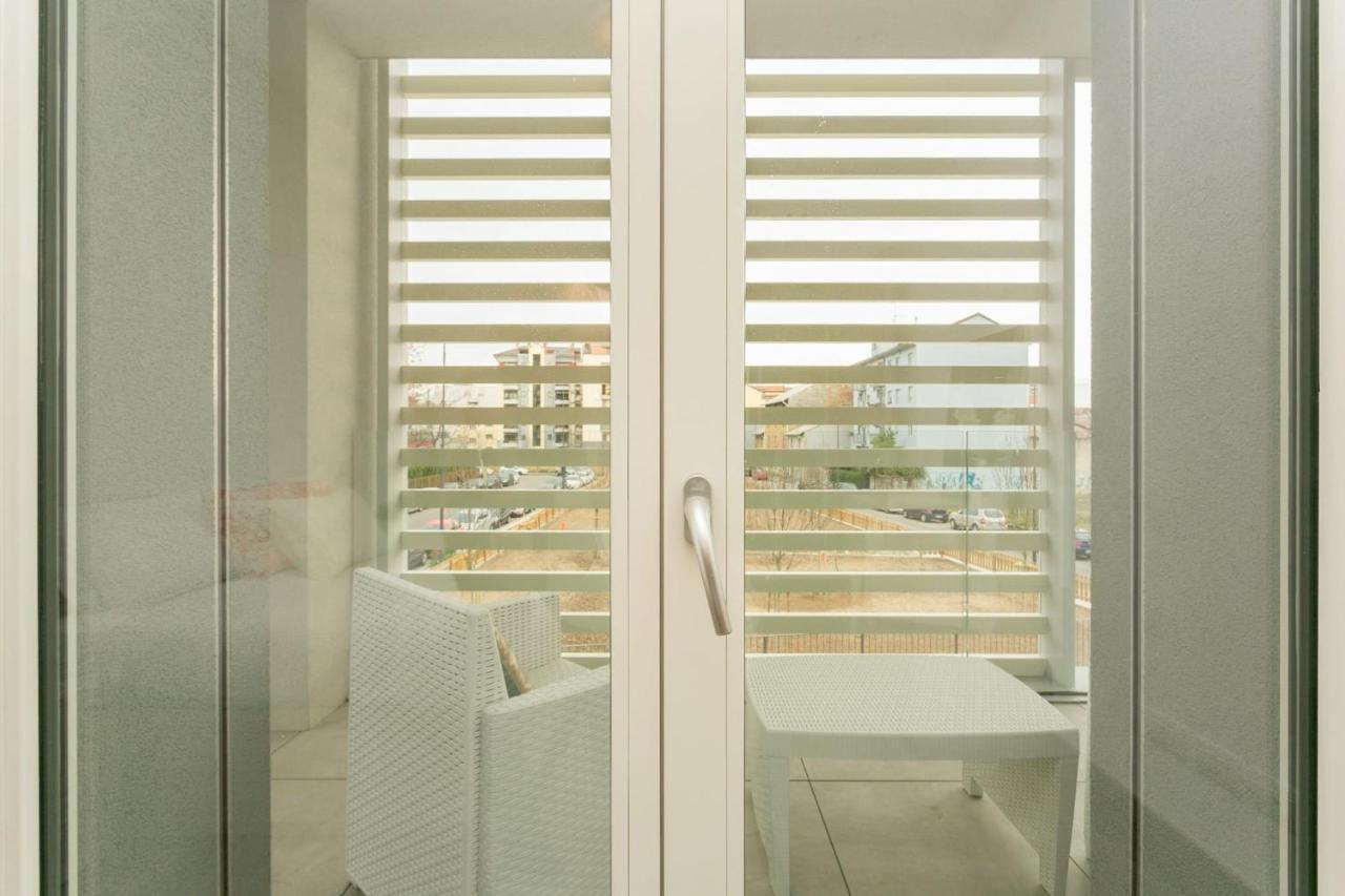 The Rent - Modern Close To Dergano Apartment Milan