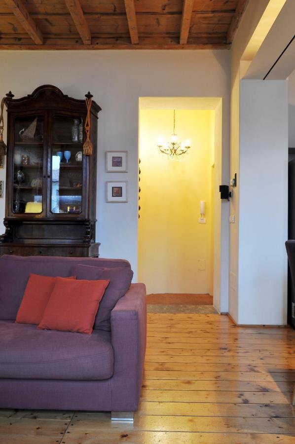 Splendid Housing Apartment
