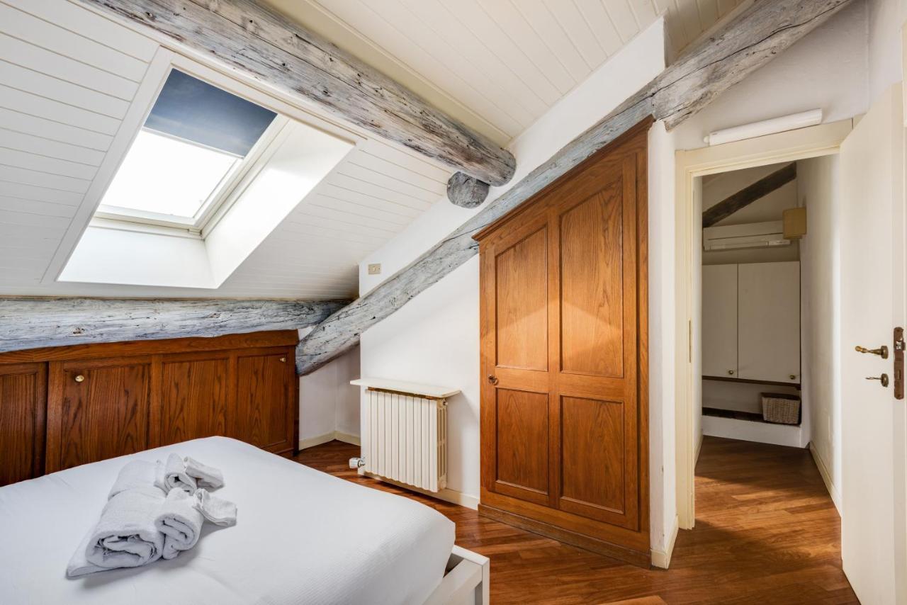 Duplex Incantevole Sui Tetti Nel Cuore Dei Navigli * Milan