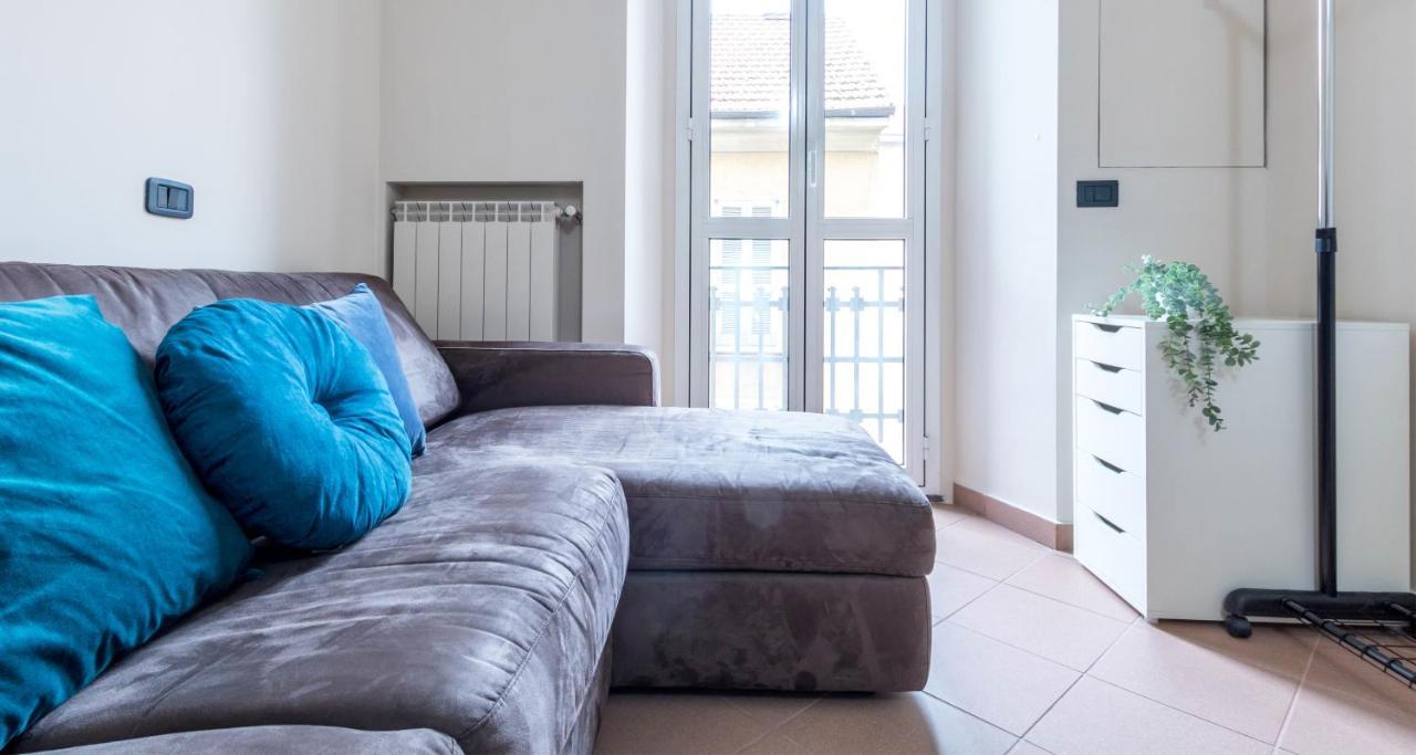 Joivy Elegant 1-br Flat Next To Centrale Apartment