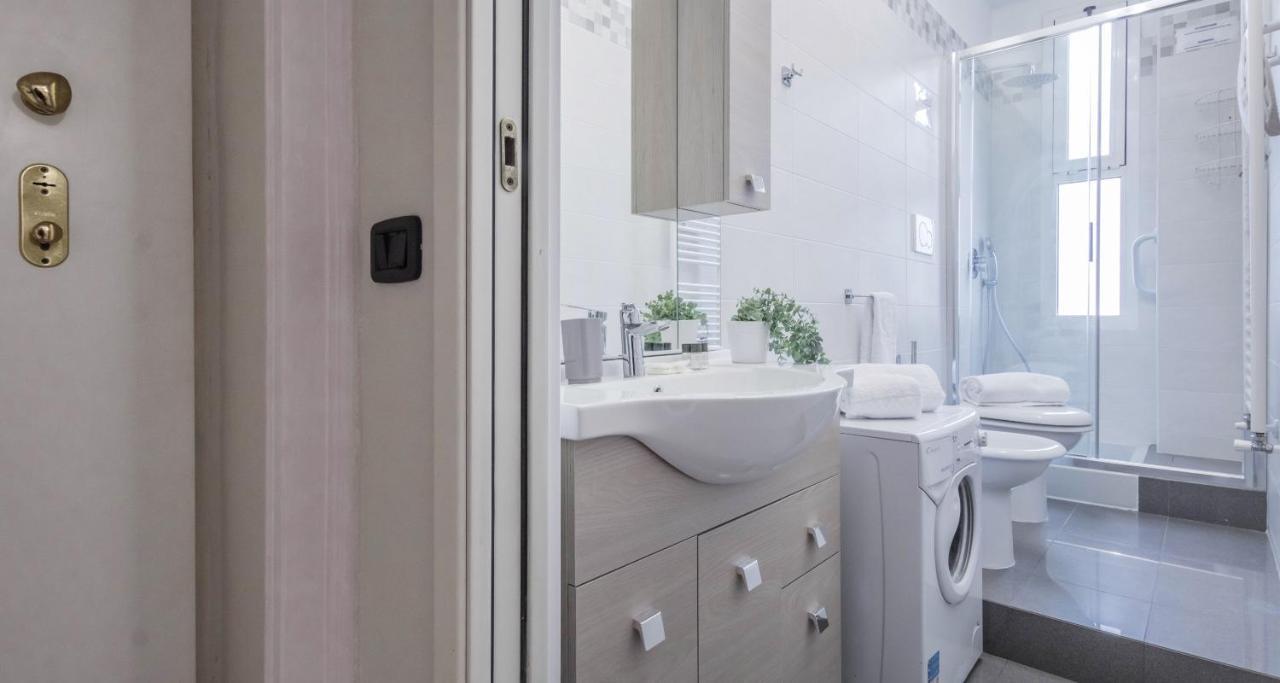 Apartment Joivy Elegant 1-br Flat Next To Centrale *