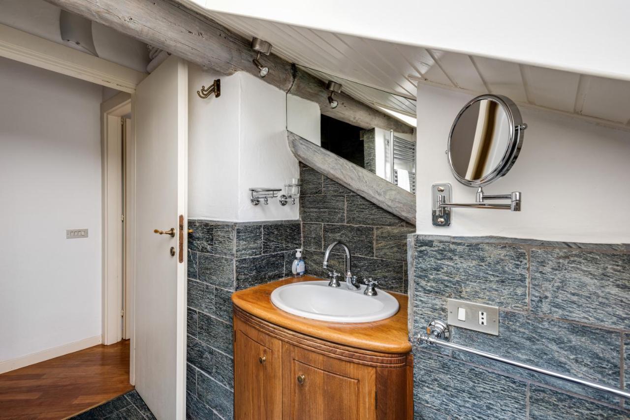 Duplex Incantevole Sui Tetti Nel Cuore Dei Navigli Apartment *