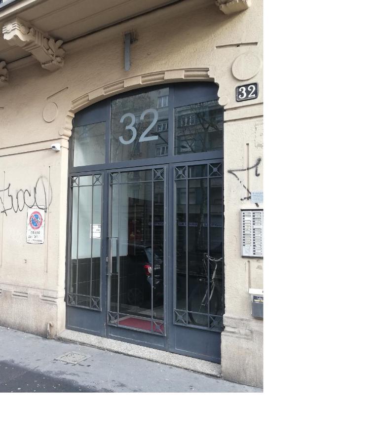 Al 32 Apartment