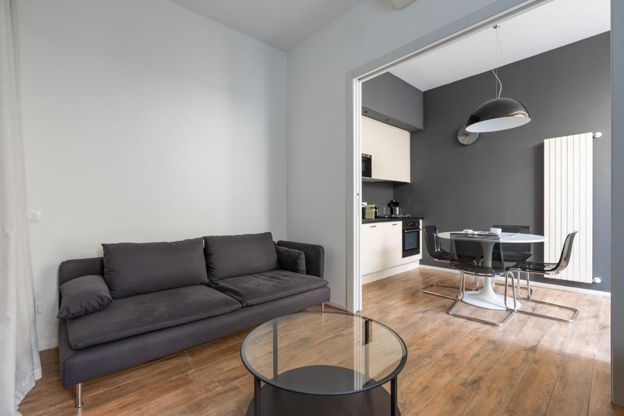 Apartment Tricolore Modern And Cozy Milan