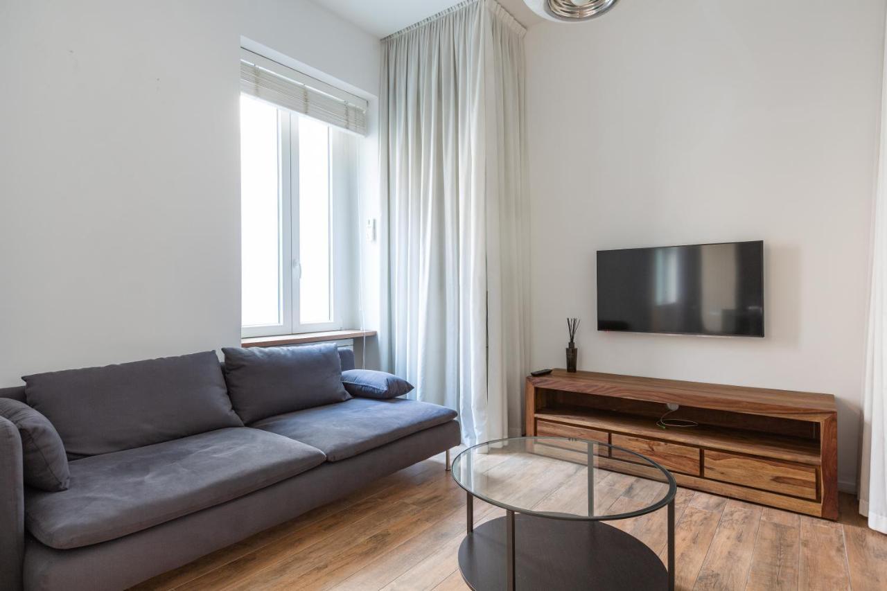 Tricolore Modern And Cozy Apartamento