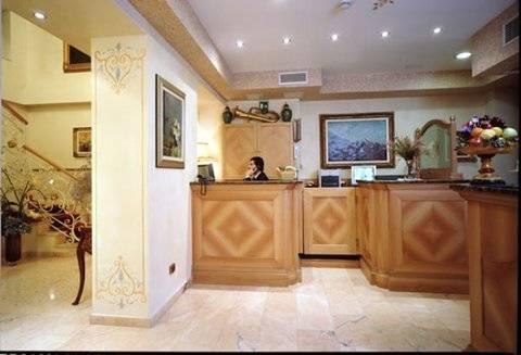 Hotel Boutique Dieci 4*
