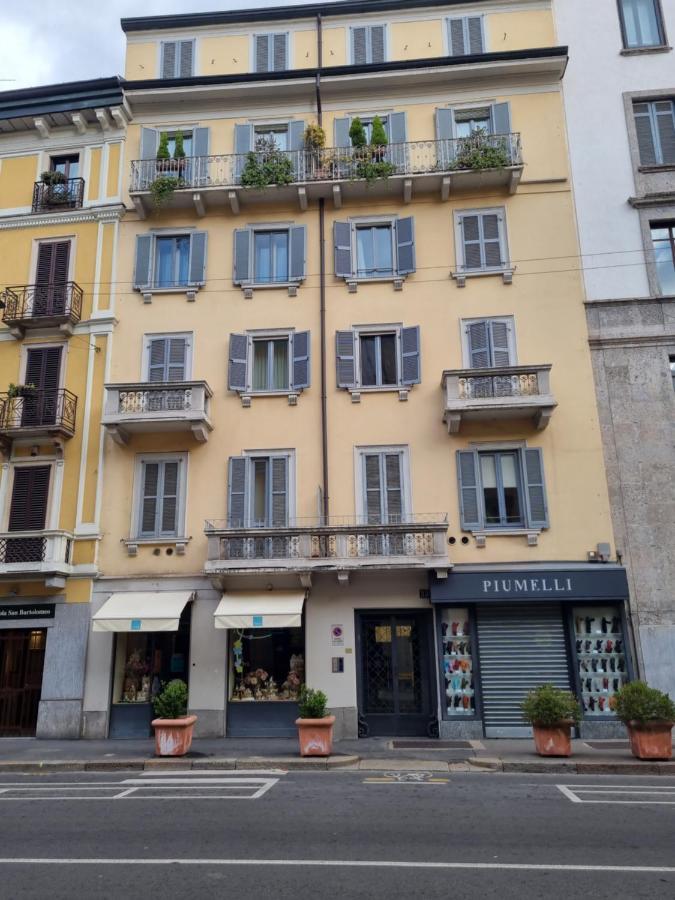  Apartment *