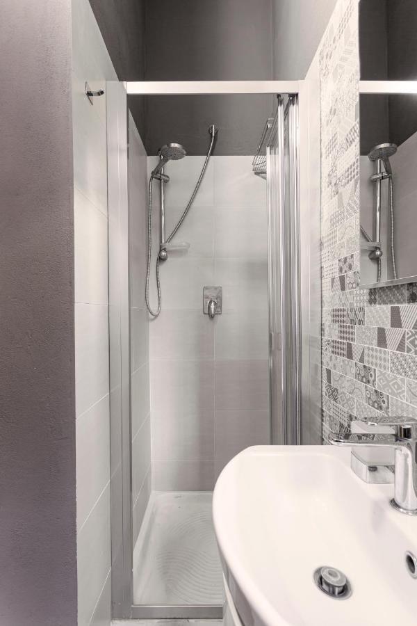 The Studio - Centrale Via Zuretti Apartment