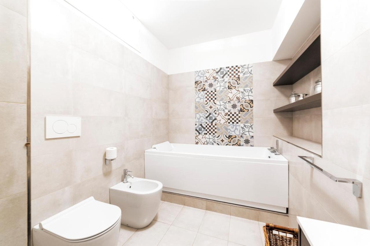 Loreto Elegant Flat