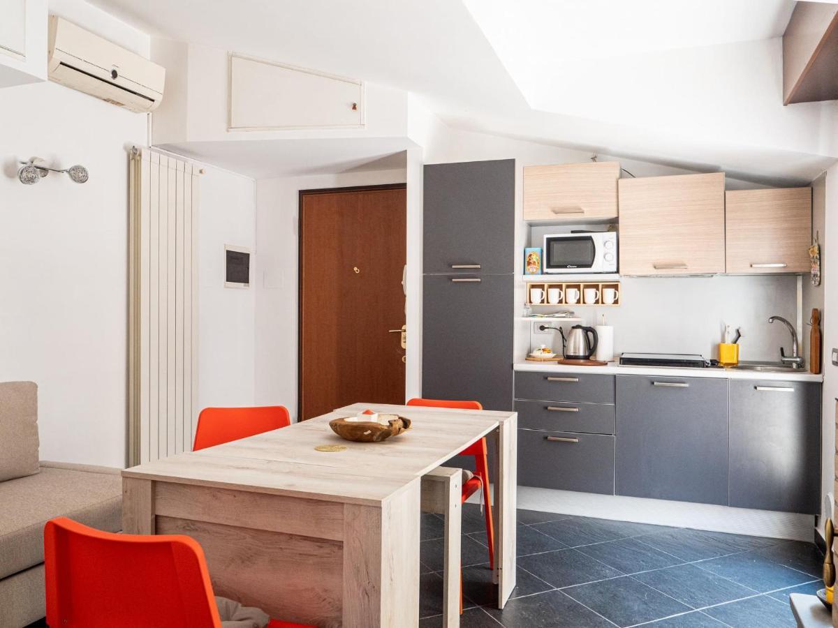 The Best Rent - Cozy Attic With Balcony In Nolo District Apartment *