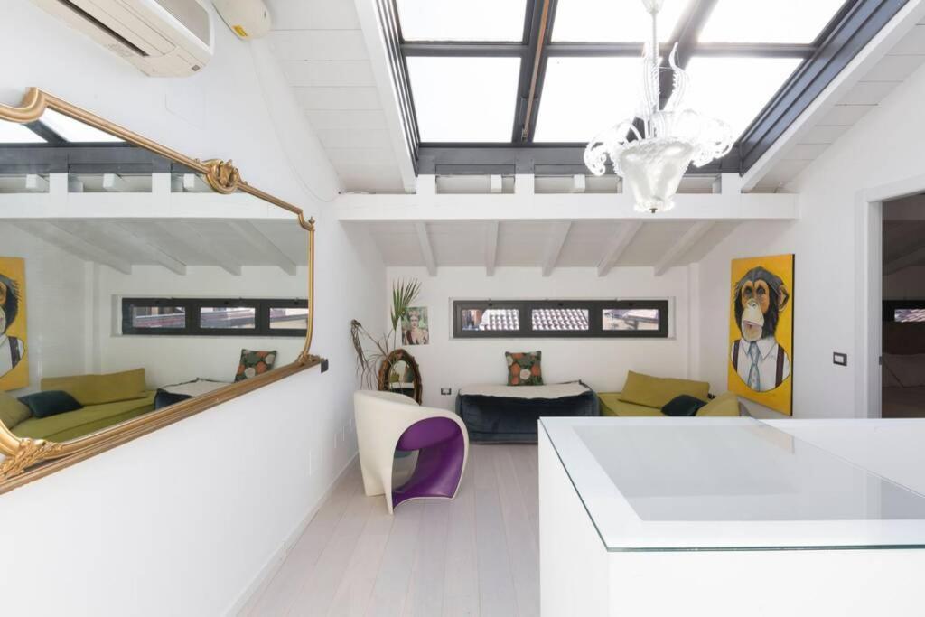 Apartment Unique 4 Storey House On Naviglio 4bd, 4bt *