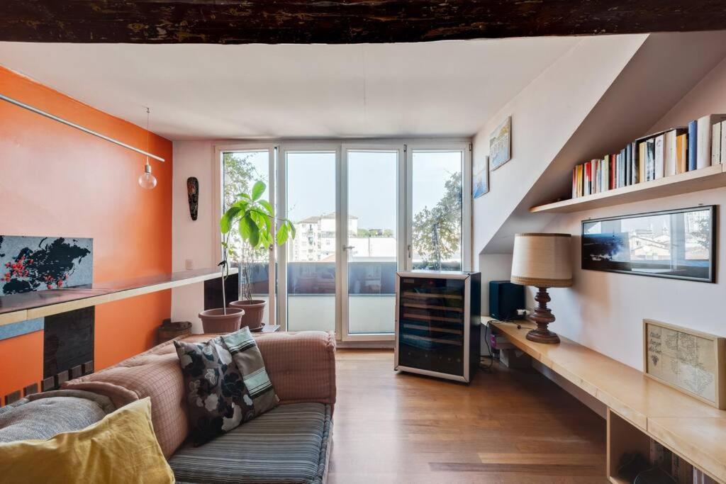 Easylife - Attico Duplex Chinatown Apartment *