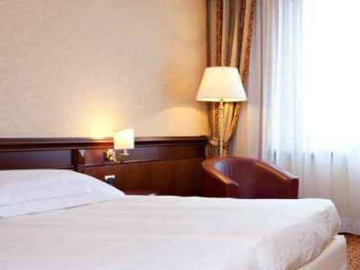 Atahotel Executive Hotel 4*