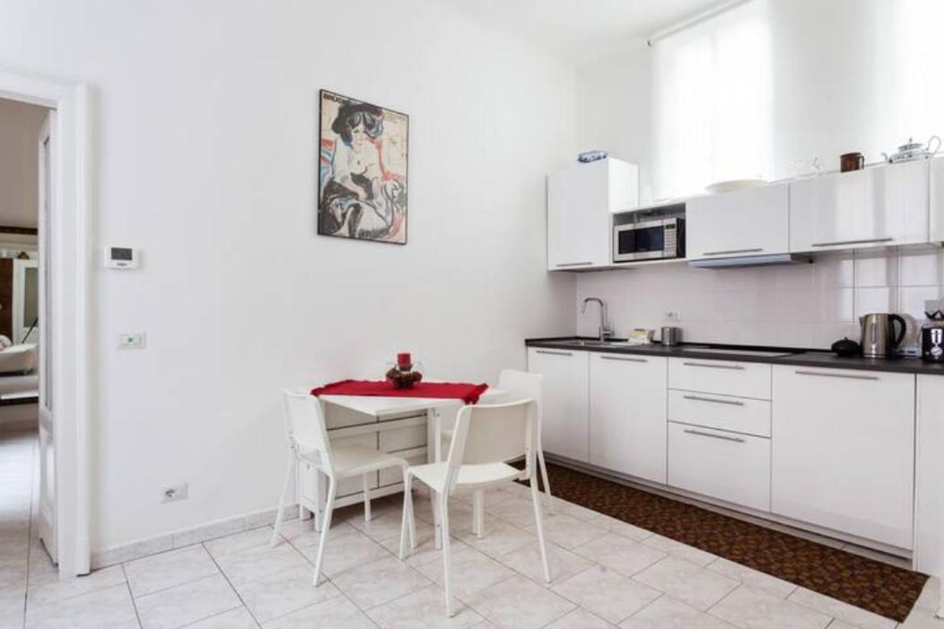 Isola And Zara Comfortable Apartment Milan