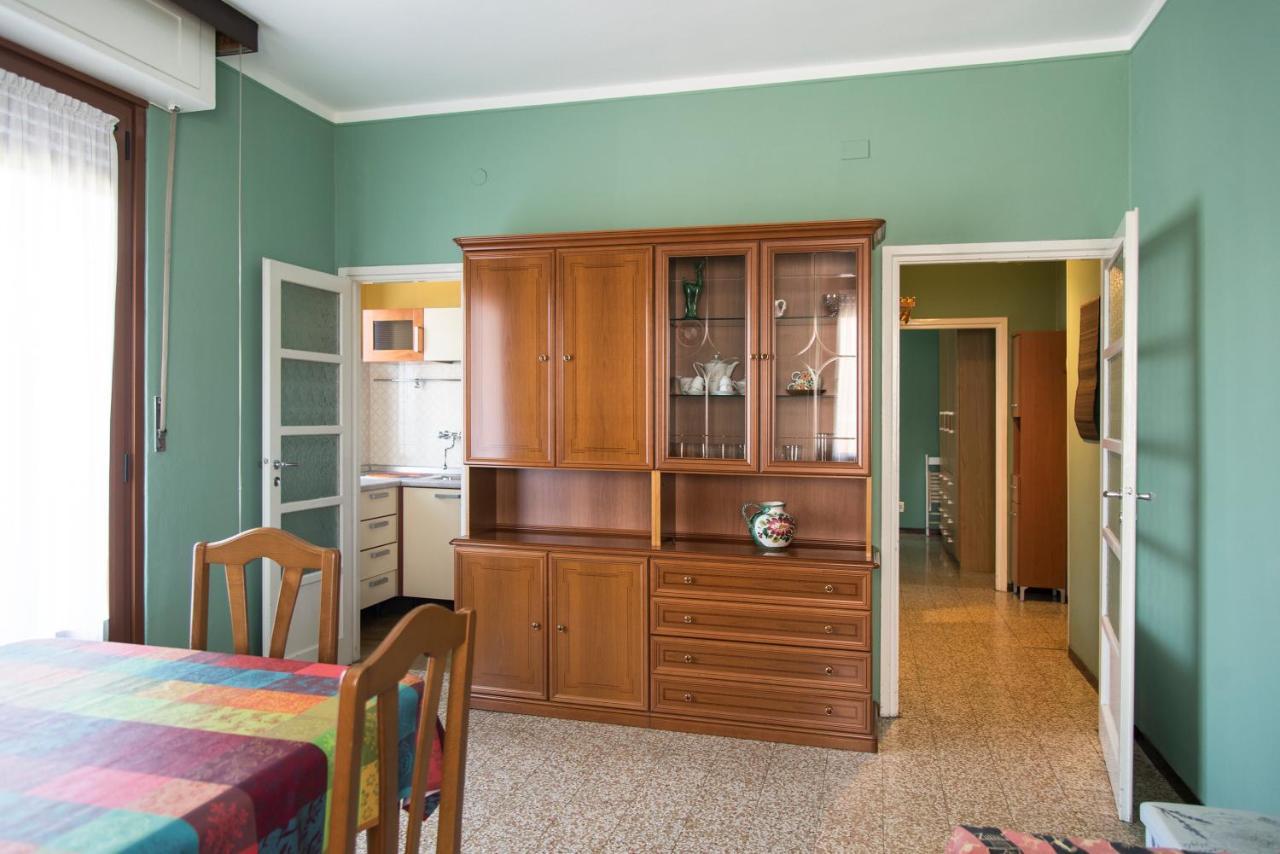 Youhosty - Suzzani 269 Milan