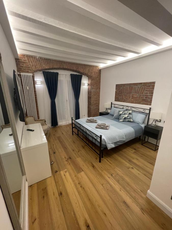 Apartment Luxury In Center Milan