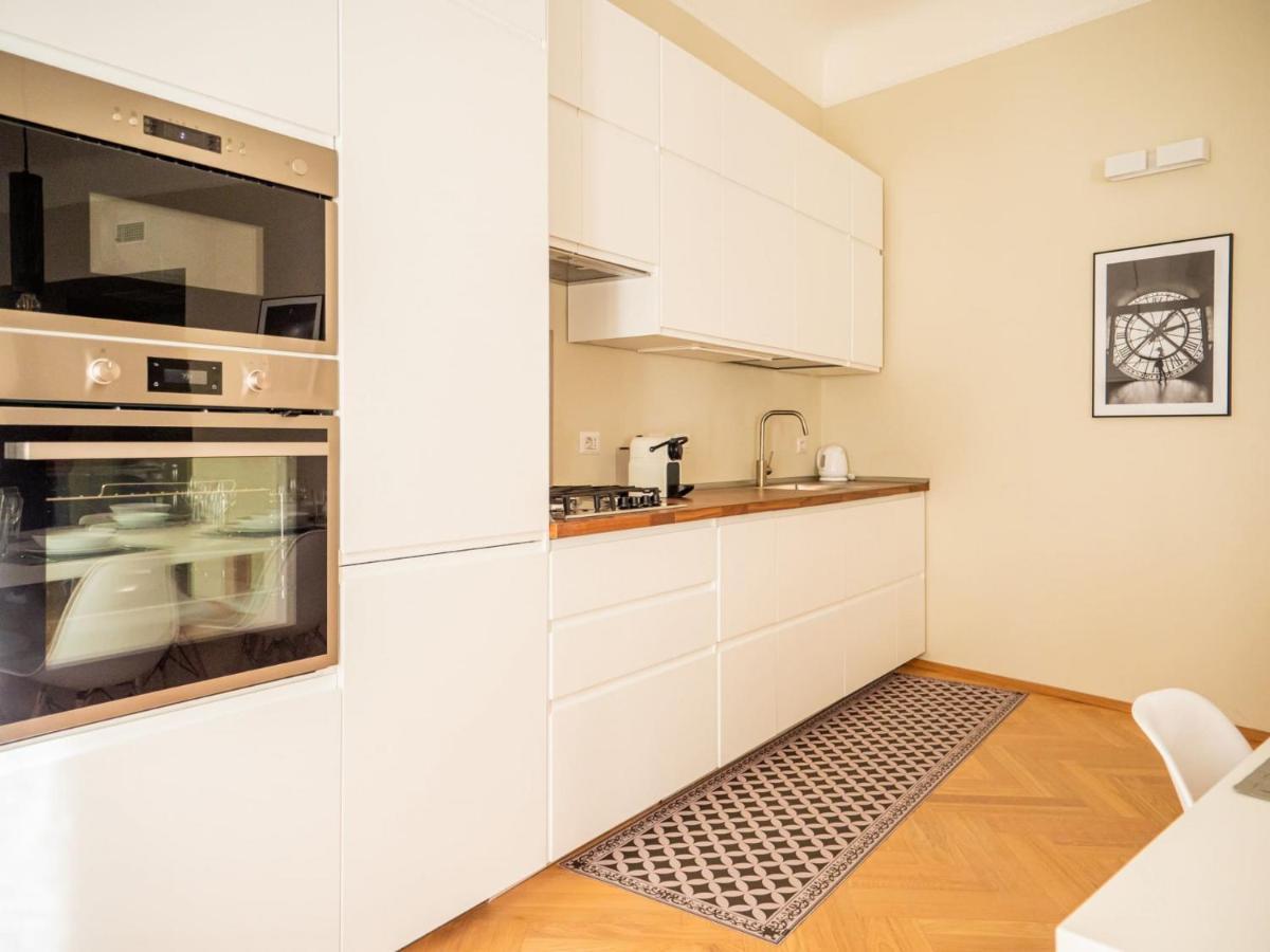 The Rent - Cozy Two-bedrooms In Pasteur District Apartment Milan