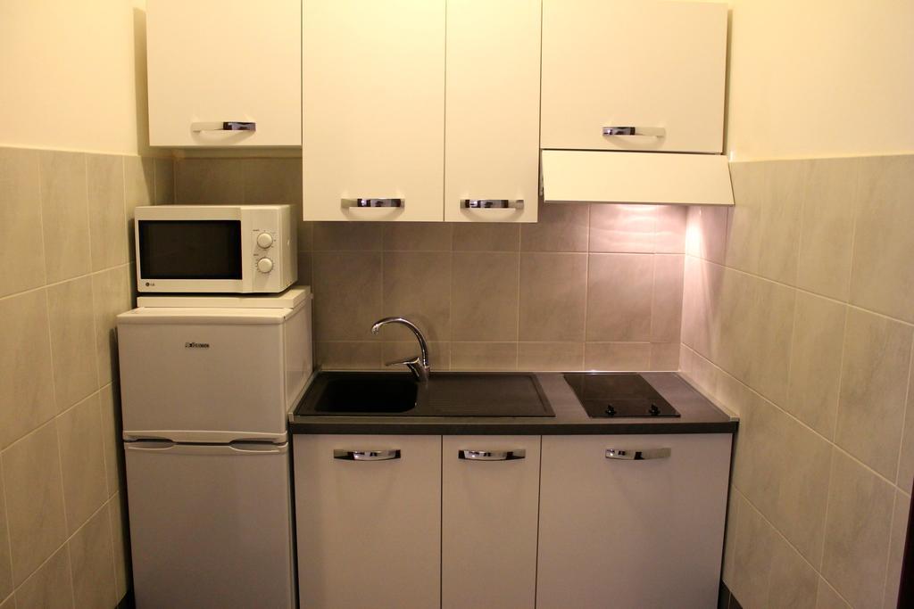 Apartment Homes *
