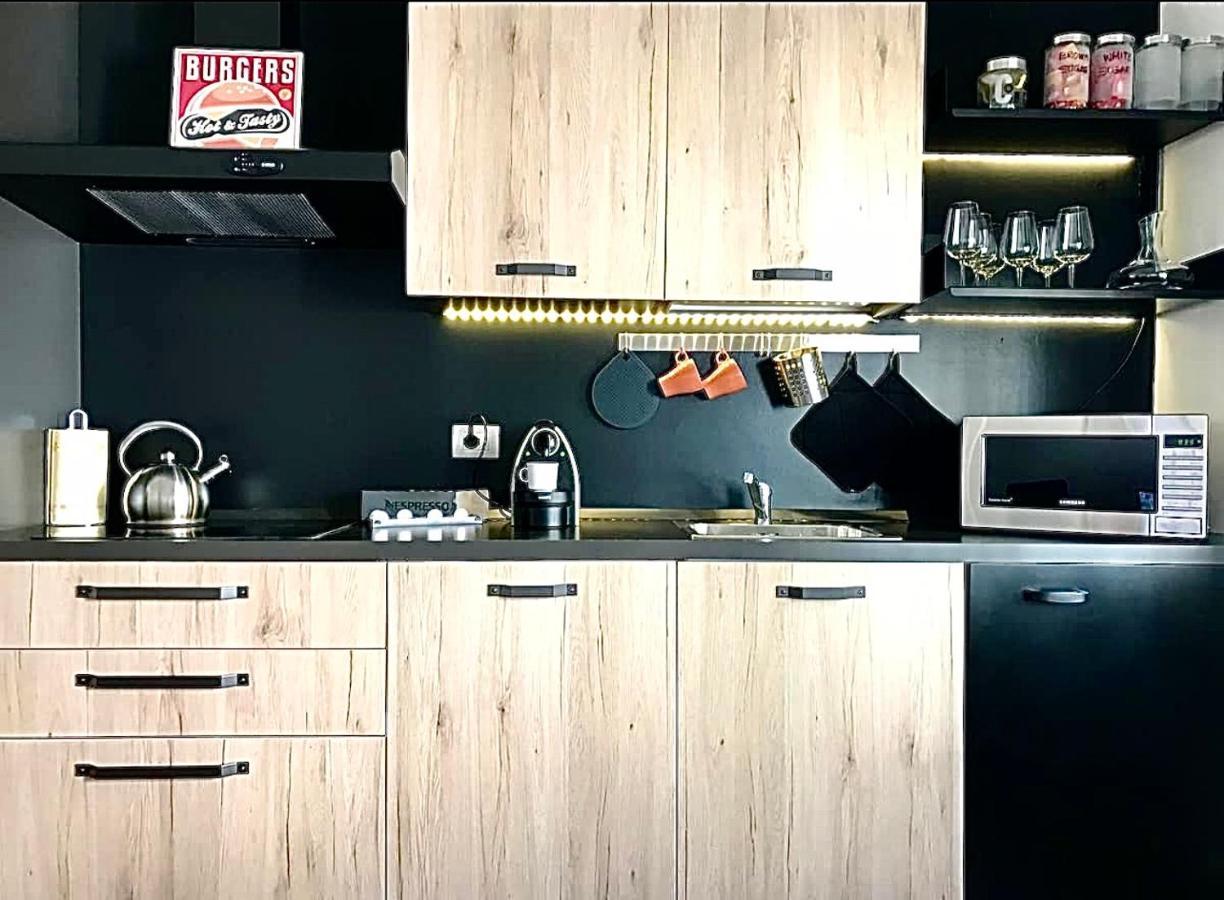 Montenapoleone Luxury Flat * Milan