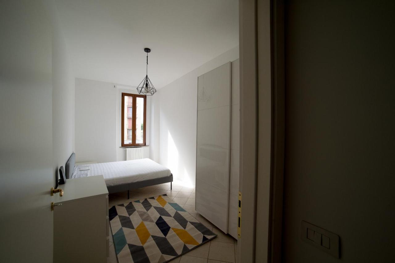Hbhall Navigli 30 *