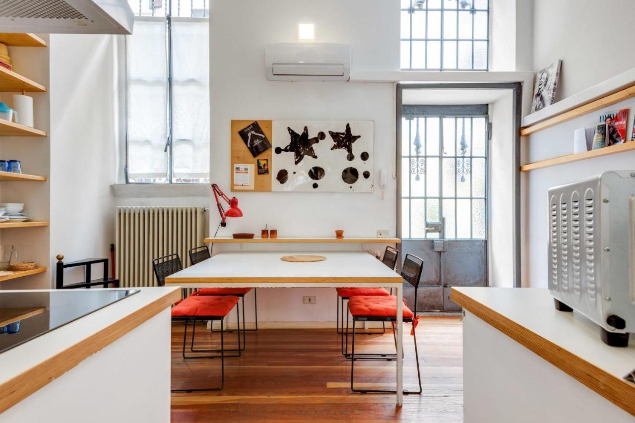 Apartment Delightful And Large Loft In Porta Romana Milan