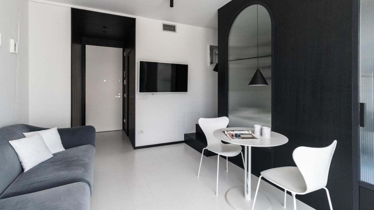 Italianway - Poma 61 B Milan