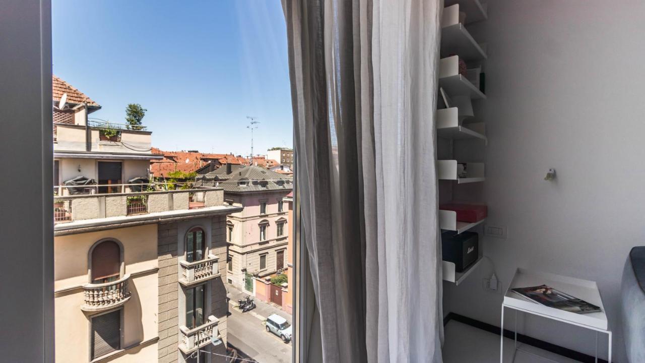 Italianway - Poma 61 B * Milan